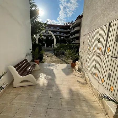 Anastasiia Nautilus Club شقة